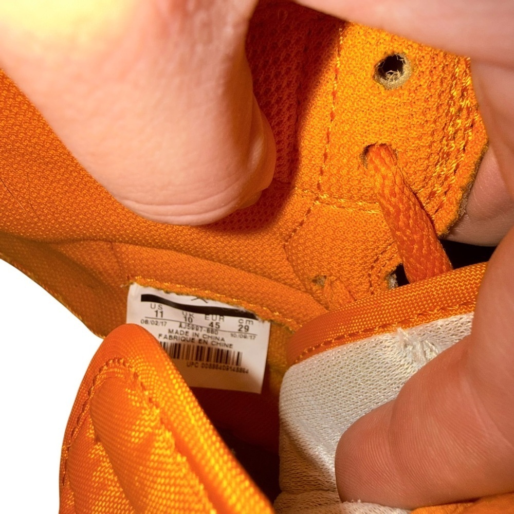 Air Jordan 1 Orange Gatorade Peel 2017 (AJ5997-880) Size 11 - Picture 7 of 7